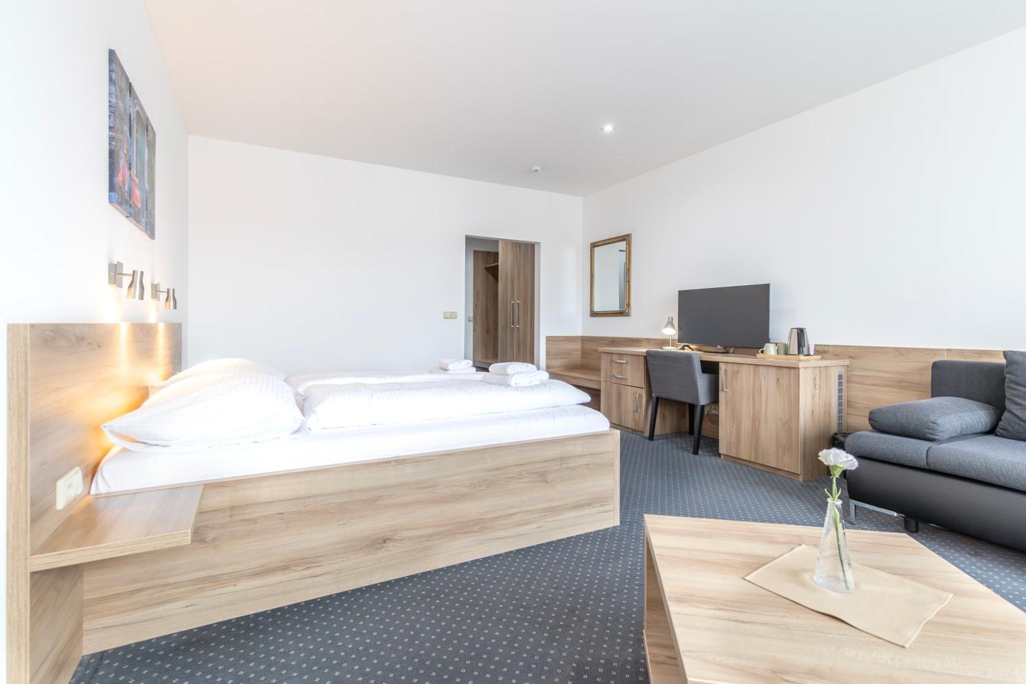 Sport Hotel Centrum Valasske Mezirici Luaran gambar