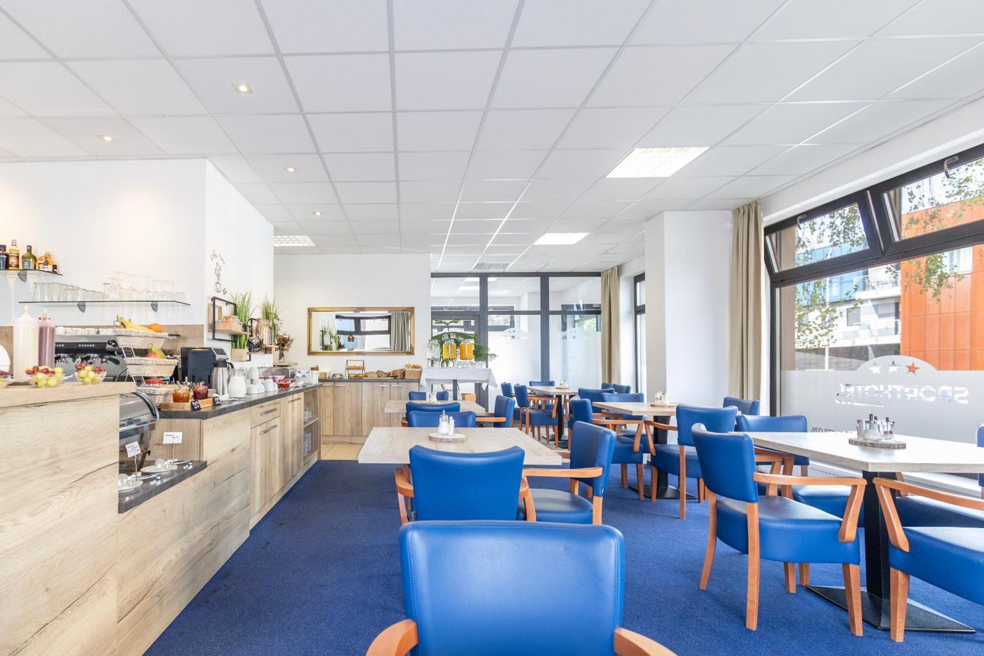 Sport Hotel Centrum Valasske Mezirici Luaran gambar