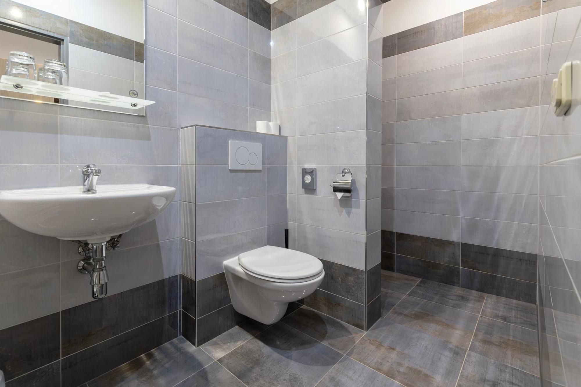 Sport Hotel Centrum Valasske Mezirici Luaran gambar