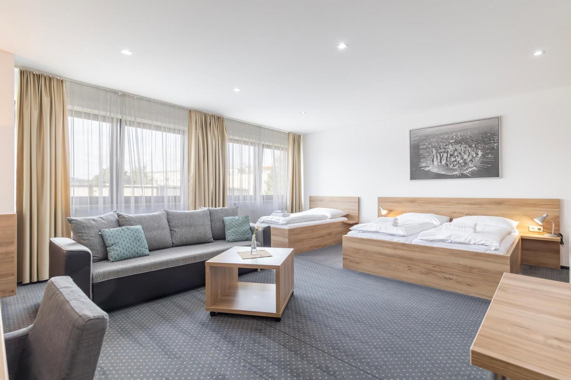 Sport Hotel Centrum Valasske Mezirici Luaran gambar